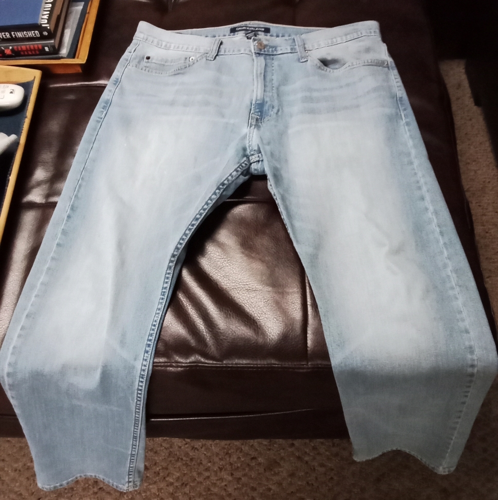 Calvin Klein jeans. Size 34-30. Light blue.